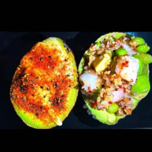 Avocado-Duett-Zwei Hälften, zwei Genüsse